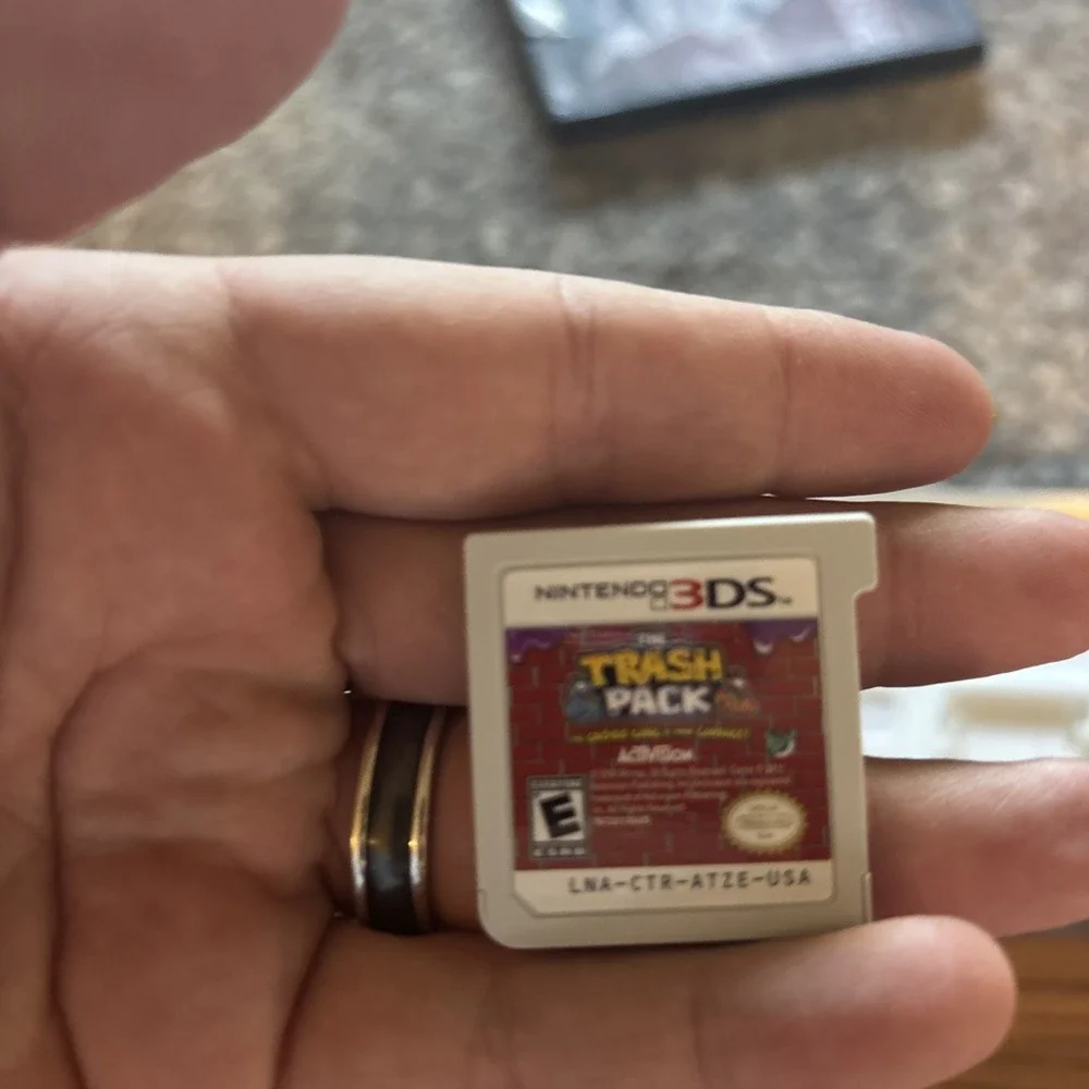 Trash Pack - Nintendo 3DS Game 2011